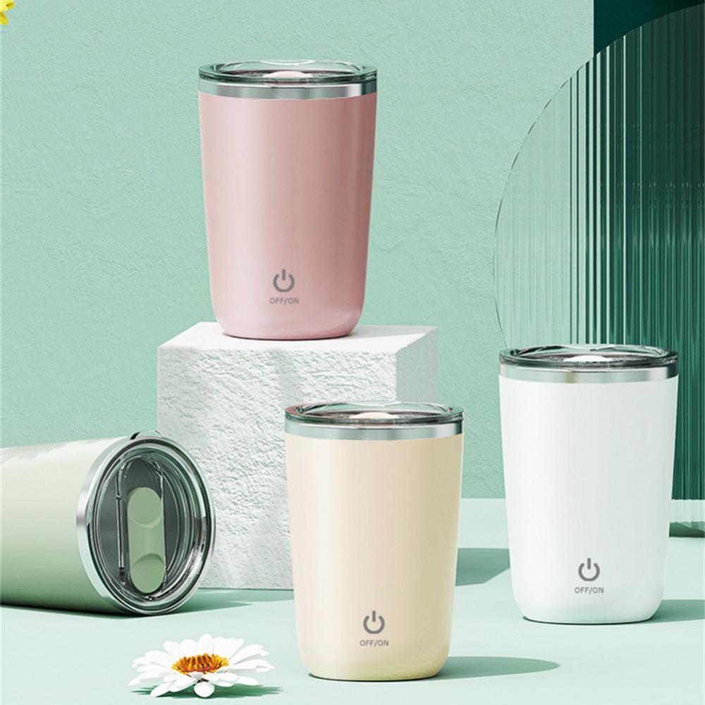 Convenient self-stirring mug