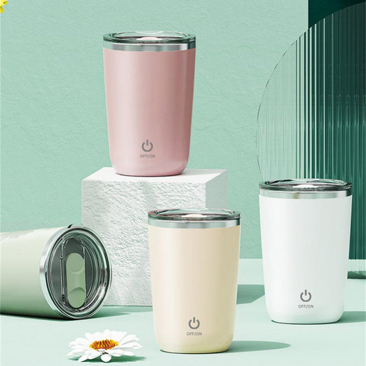 Convenient self-stirring mug