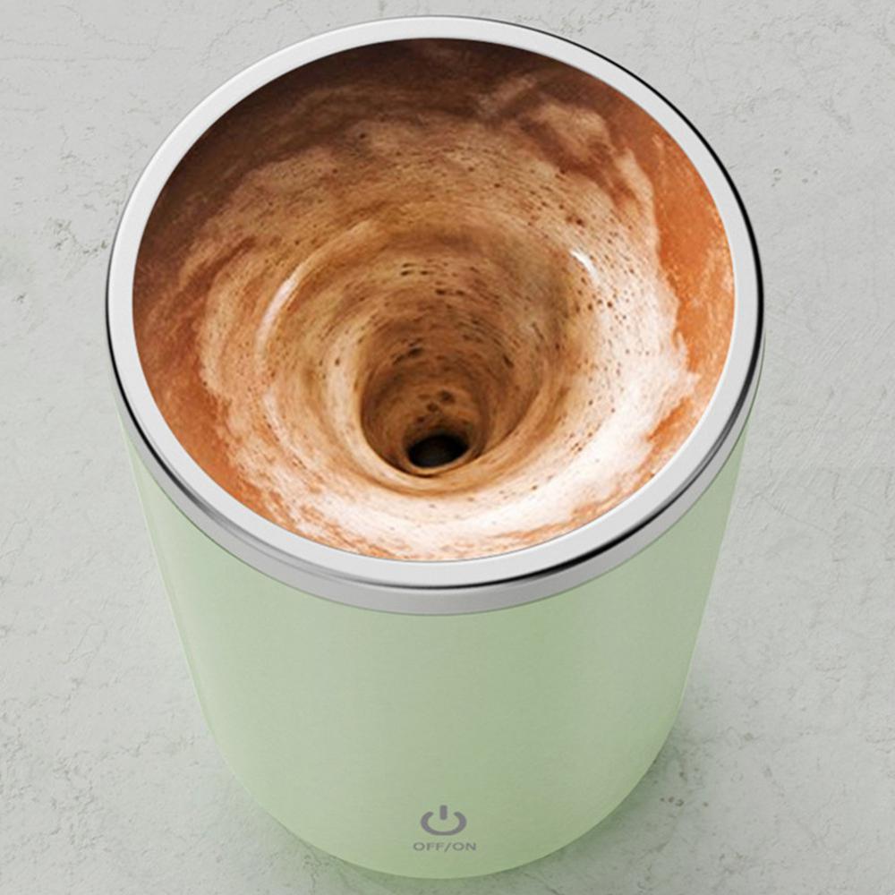 Convenient self-stirring mug