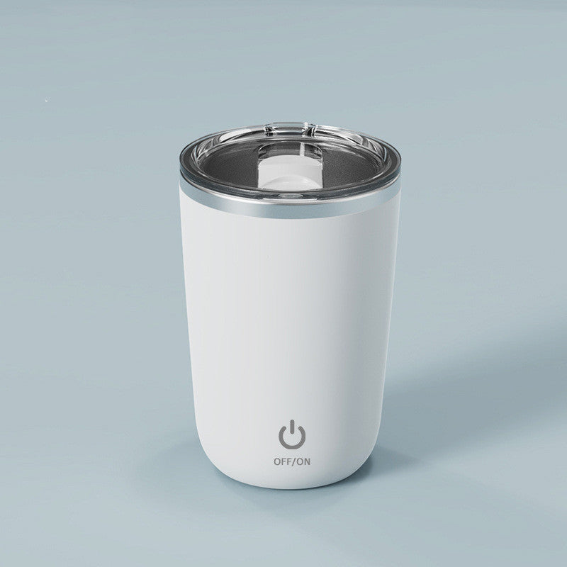 Convenient self-stirring mug
